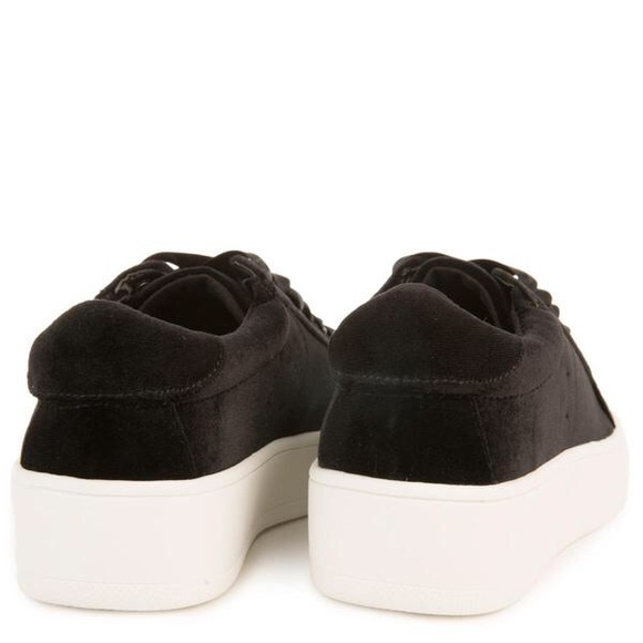Steve Madden - “Bertie-V” Black Platform Sneaker - Picture 4 of 8